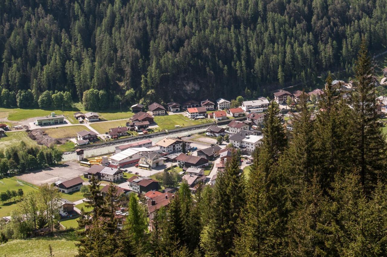 Pension Alpenblick Steeg Exterior photo