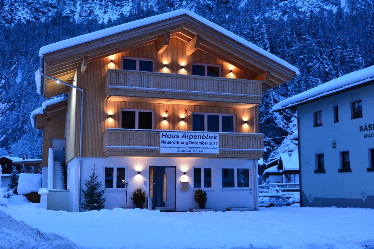 Pension Alpenblick Steeg Exterior photo