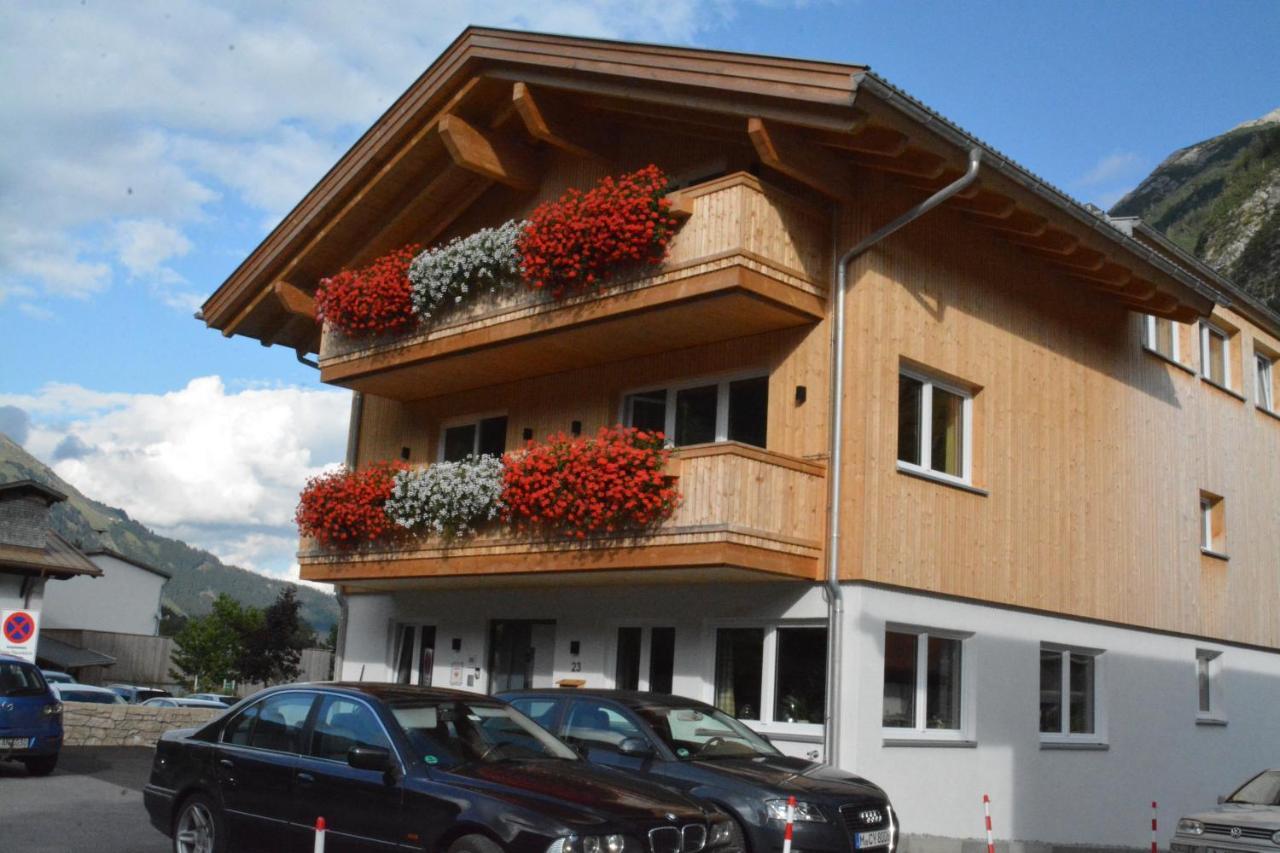 Pension Alpenblick Steeg Exterior photo